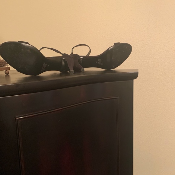 Black  - Open Toe Sandal - Picture 4 of 7